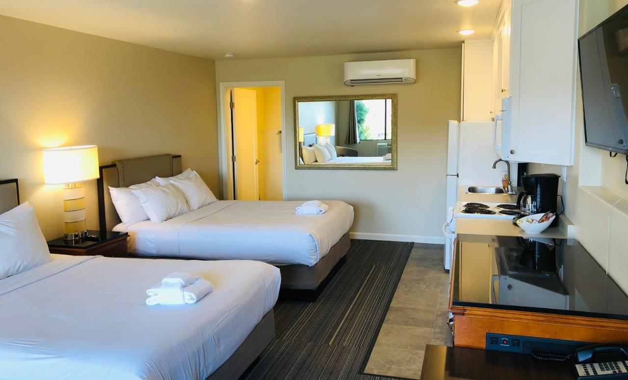אנסיניטס Moonlight Beach Motel מראה חיצוני תמונה