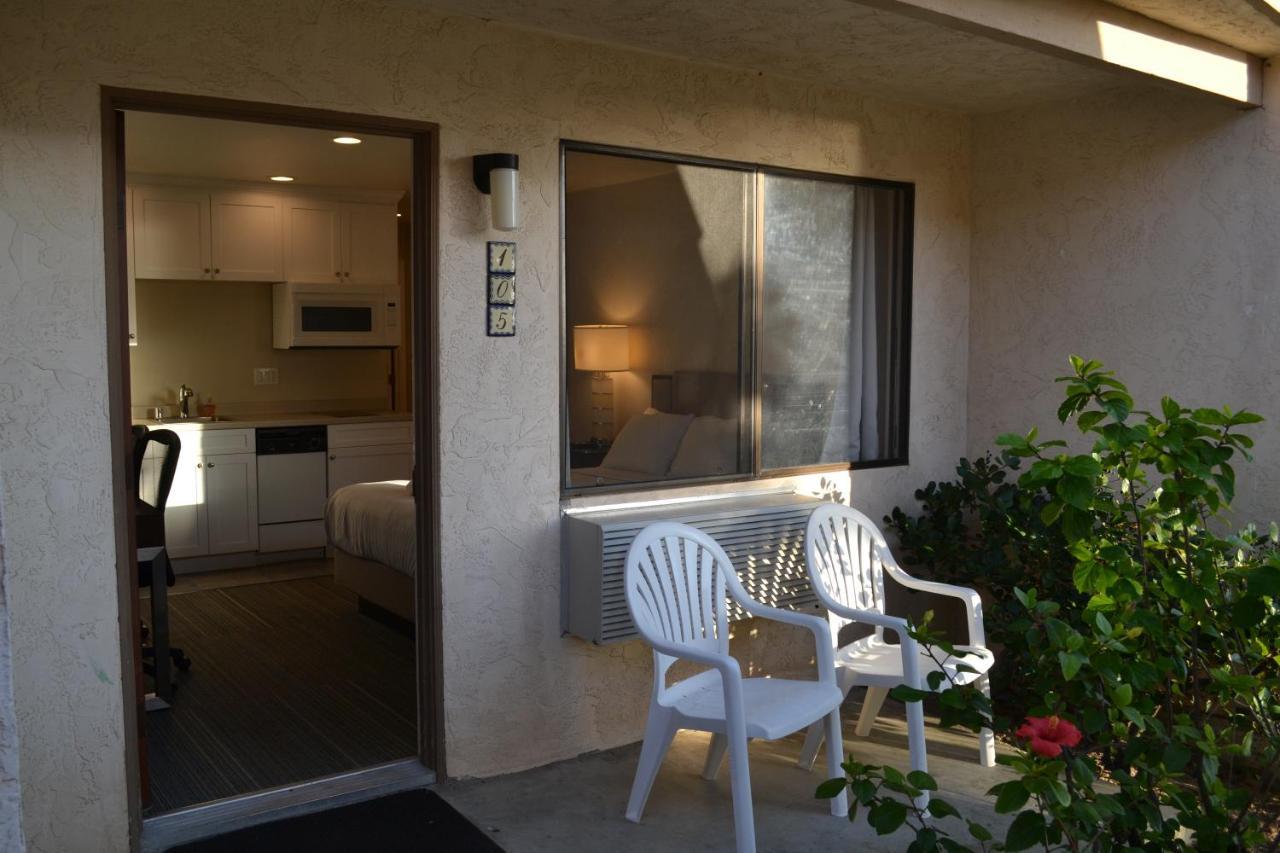 אנסיניטס Moonlight Beach Motel מראה חיצוני תמונה