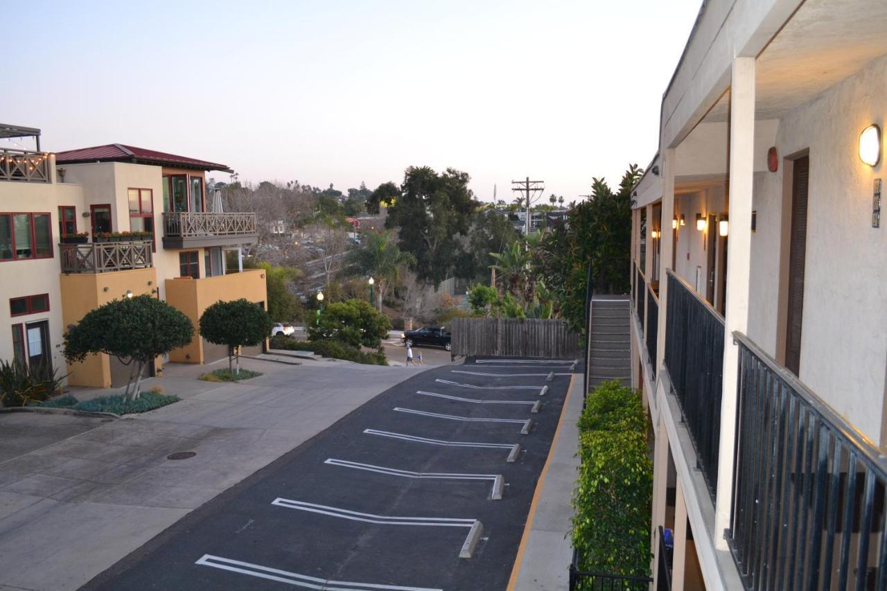 אנסיניטס Moonlight Beach Motel מראה חיצוני תמונה