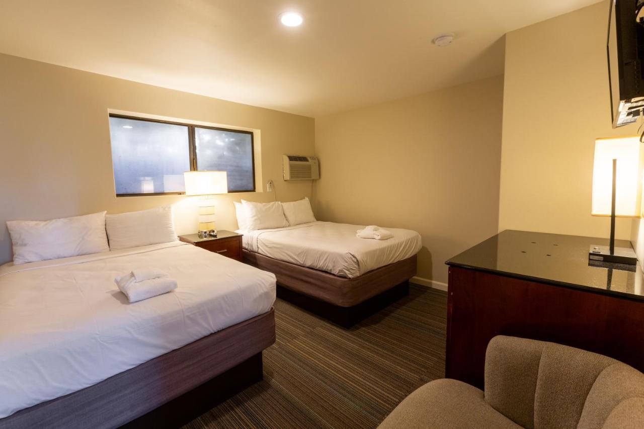 אנסיניטס Moonlight Beach Motel מראה חיצוני תמונה
